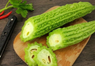 娱乐吃瓜酱酸,阿娇吃瓜感慨，对都美竹事件表示同情