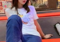 老小姐姐的脚心的图片,岁月痕迹下的温馨回忆